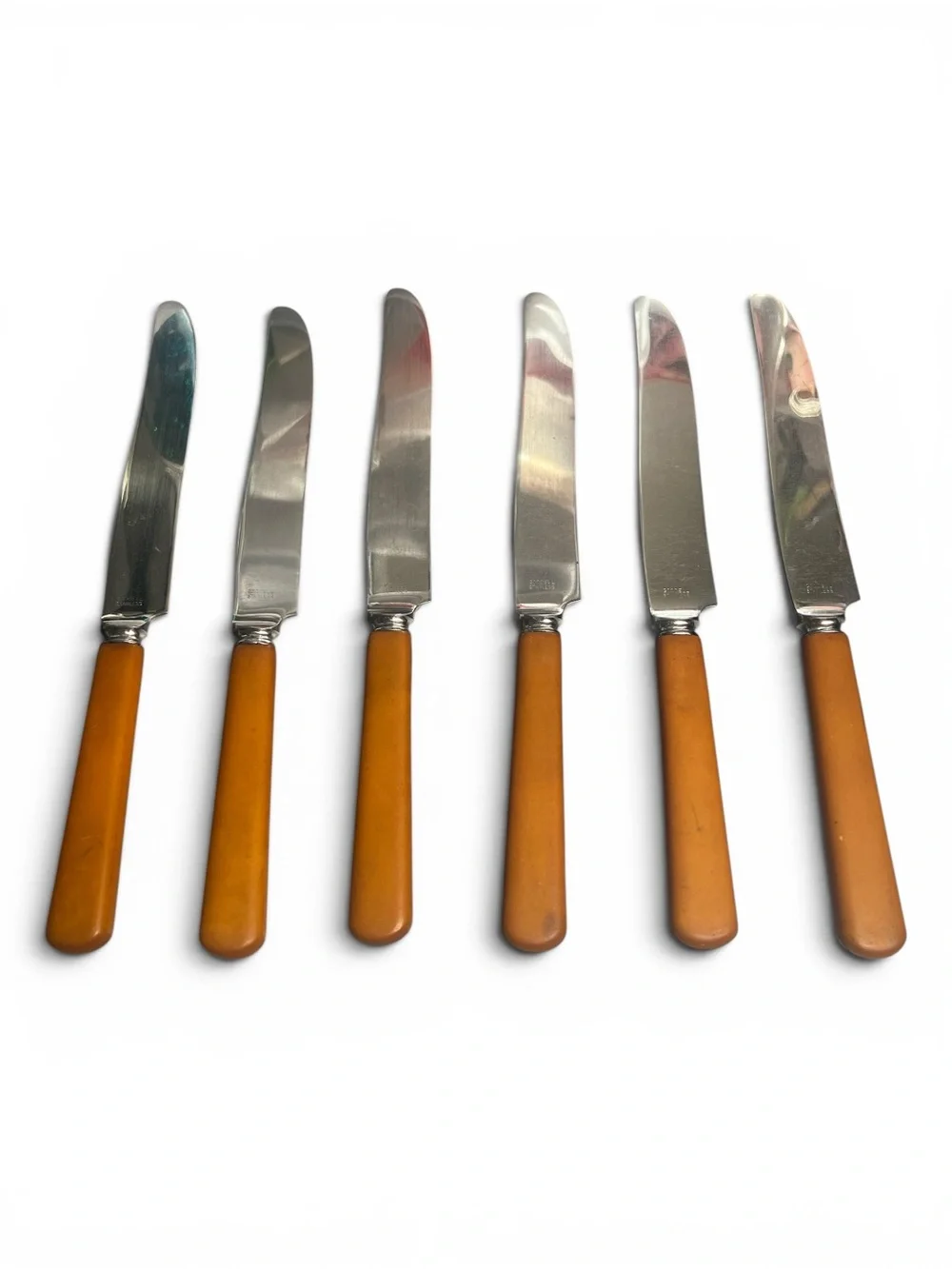 Set‎ of 6 Vintage Bakelite Butter Knives Butterscotch Handles Goodell Stainless